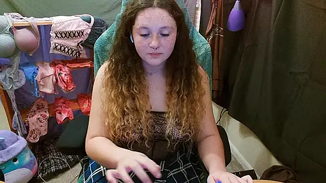 sugasunny04 online show from January 8, 6:59 am