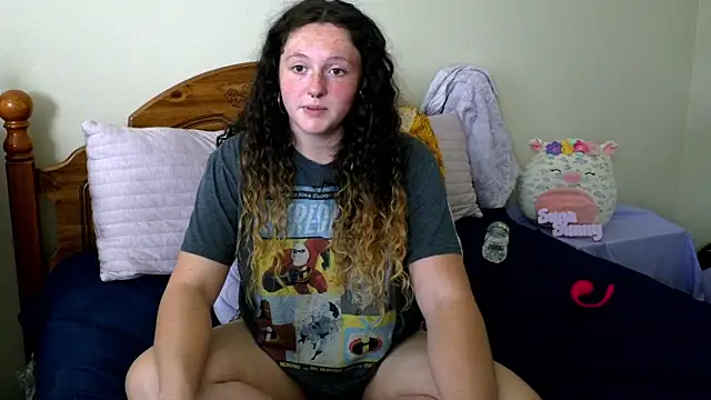 sugasunny04 online show from April 10, 5:50 pm