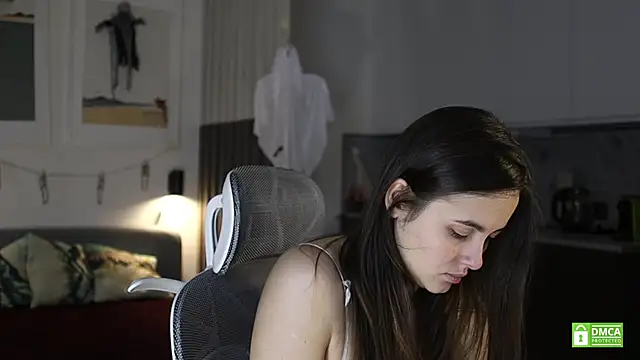 Snapshot of amelie_shine chatting on November 1, 12:18 pm amelie shine online show from November 1, 12:18 pm