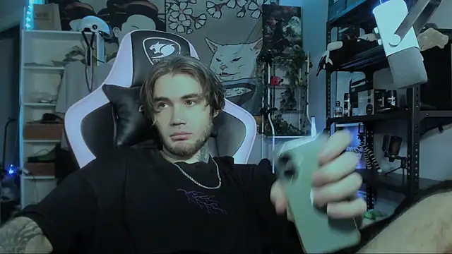 Snapshot of Go_V_Cs chatting on October 28, 5:11 am Go V Cs online show from October 28, 5:11 am