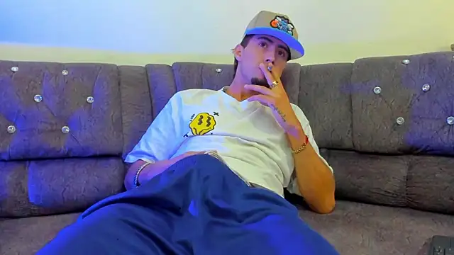 Snapshot of harold_777 chatting on November 29, 7:28 pm harold 777 online show from November 29, 7:28 pm