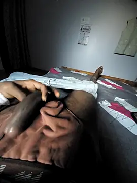 Snapshot of BLACKSUNNYBBC chatting on March 1, 9:44 am BLACKSUNNYBBC online show from March 1, 9:44 am