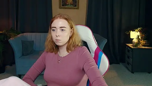 AddieOsler online show from November 30, 8:24 pm