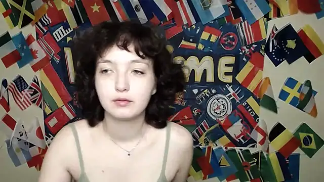 Snapshot of MissAriaa chatting on November 5, 7:30 am MissAriaa online show from November 5, 7:30 am