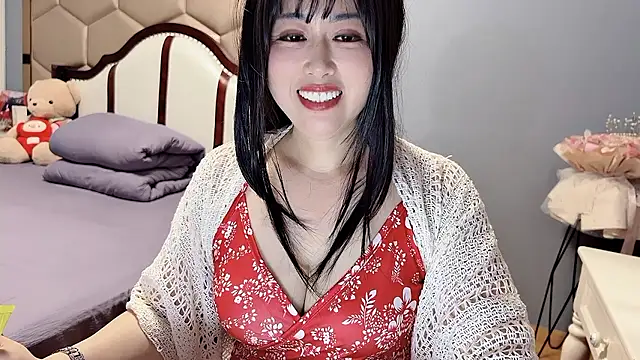 yaoyao22678 online show from May 25, 2:39 am