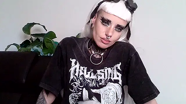 Snapshot of eva_nexus chatting on November 3, 5:58 pm eva nexus online show from November 3, 5:58 pm