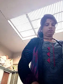 Snapshot of Sabhana_cuty chatting on December 2, 1:55 am Sabhana cuty online show from December 2, 1:55 am