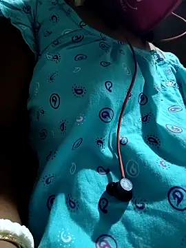 Danielbutterfly online show from October 31, 6:03 am