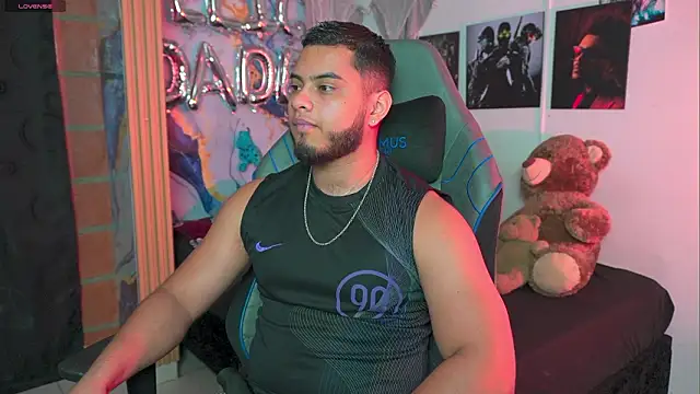 Tiler wolker online show from March 12, 2:50 am