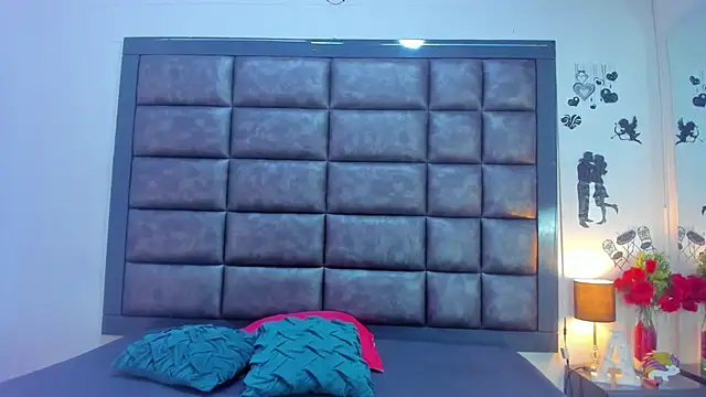 Snapshot of Sasha_Picot17 chatting on November 30, 3:10 am Sasha Picot17 online show from November 30, 3:10 am