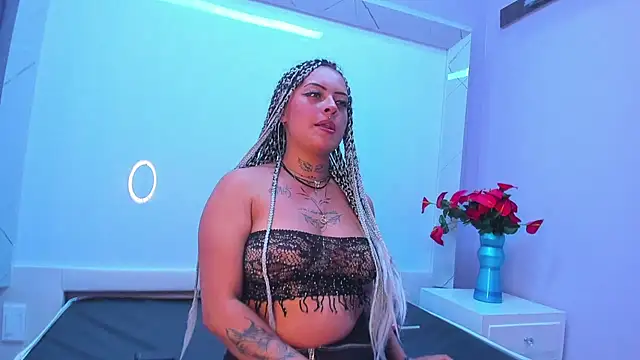 Sweetsinsn  online show from October 27, 8:24 pm