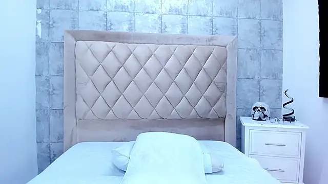 Snapshot of AmaraWolf chatting on November 16, 9:09 pm AmaraWolf online show from November 16, 9:09 pm