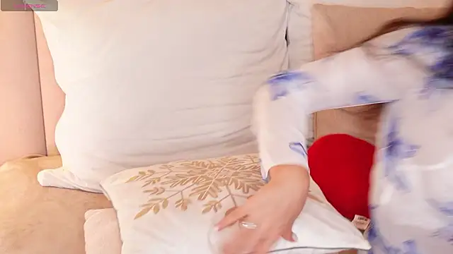 MissyFoxyy online show from March 11, 6:19 am