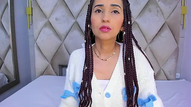 violett rabbit  online show from March 20, 8:25 pm