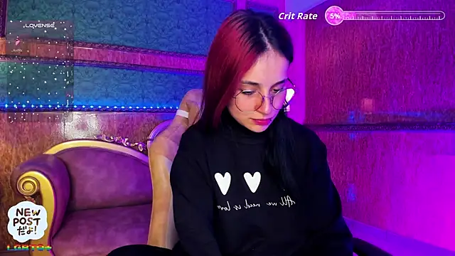 Snapshot of Ale_sweety_ chatting on November 13, 12:26 pm Ale sweety online show from November 13, 12:26 pm