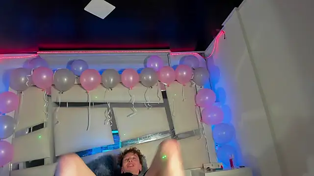 Snapshot of Genesis_ask chatting on October 28, 4:16 am Genesis ask online show from October 28, 4:16 am