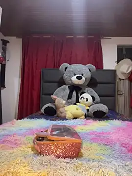 Im Saraaaa online show from April 14, 2:28 am