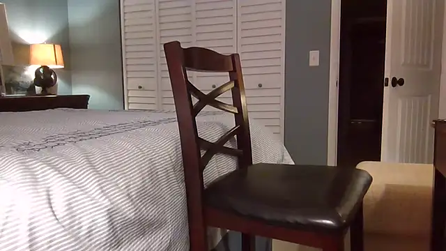 Snapshot of Hooshung_mvers8 chatting on November 25, 2:11 am Hooshung mvers8 online show from November 25, 2:11 am