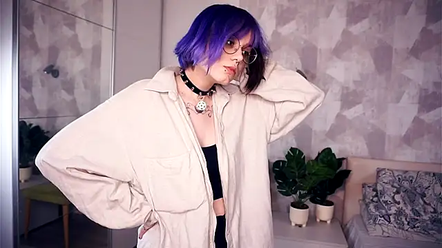 KellePourier online show from October 30, 5:46 pm