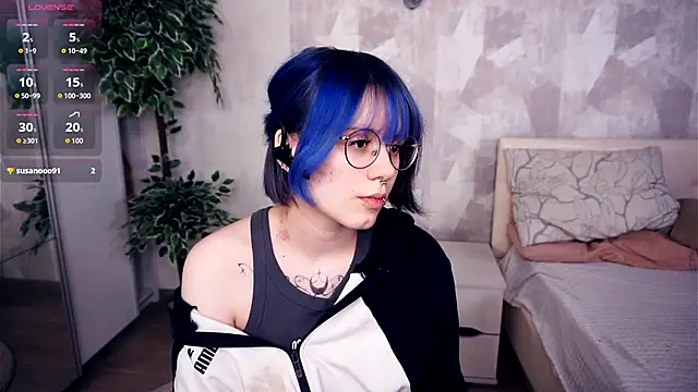 KellePourier online show from December 5, 7:10 pm