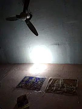 Snapshot of CUTE-GIRL-1 chatting on November 17, 10:10 am CUTE-GIRL-1 online show from November 17, 10:10 am