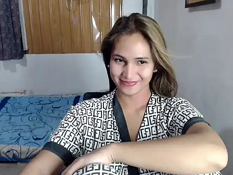 prettysam9 online show from April 16, 1:56 pm