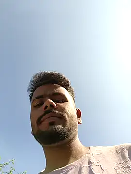 Snapshot of devil_boy_0909 chatting on November 6, 4:35 am devil boy 0909 online show from November 6, 4:35 am