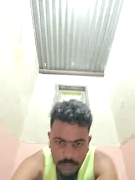 Snapshot of devil_boy_0909 chatting on November 10, 2:43 am devil boy 0909 online show from November 10, 2:43 am