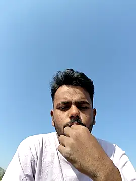 Snapshot of devil_boy_0909 chatting on November 13, 4:33 am devil boy 0909 online show from November 13, 4:33 am