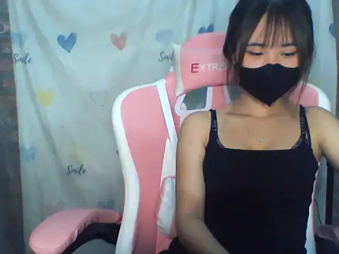 Snapshot of Christy435 chatting on November 6, 11:55 am Christy435 online show from November 6, 11:55 am