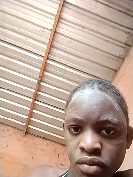 Snapshot of Blondecurv24 chatting on December 5, 9:18 am Blondecurv24 online show from December 5, 9:18 am