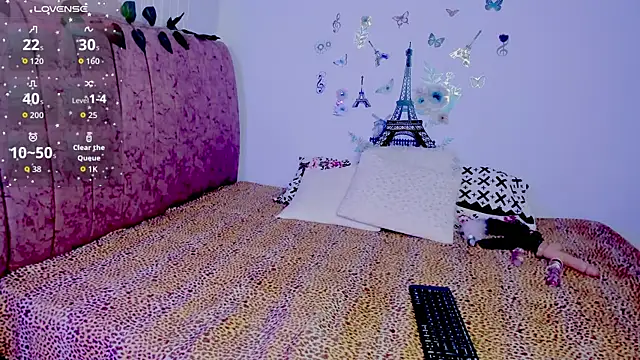 Snapshot of BONNIEFLOREZ chatting on November 12, 5:24 pm BONNIEFLOREZ online show from November 12, 5:24 pm