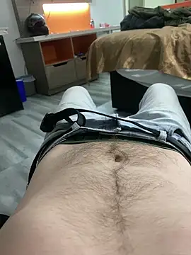 Snapshot of Coolshirt25 chatting on October 26, 2:45 pm Coolshirt25 online show from October 26, 2:45 pm