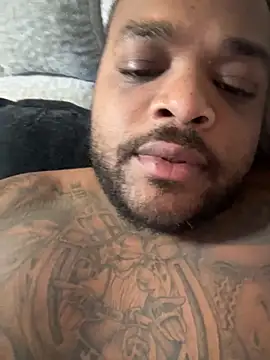 Snapshot of landongordon145 chatting on November 1, 9:06 pm landongordon145 online show from November 1, 9:06 pm