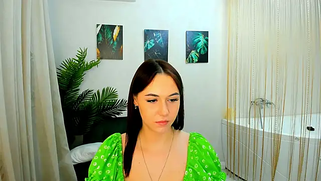 MakeYoueHappy online show from December 1, 12:21 pm