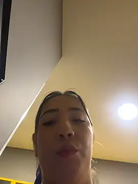 Snapshot of Hannahpradaa_ chatting on November 27, 7:38 pm Hannahpradaa online show from November 27, 7:38 pm