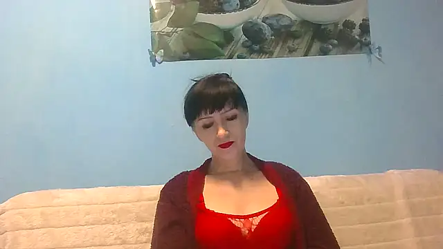 Snapshot of IffetLove42 chatting on November 5, 7:03 pm IffetLove42 online show from November 5, 7:03 pm