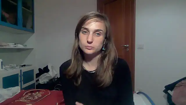 SinnEmily online show from April 12, 4:56 pm