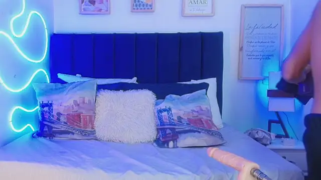 Snapshot of Andrew_Haalls chatting on November 7, 8:31 pm Andrew Haalls online show from November 7, 8:31 pm