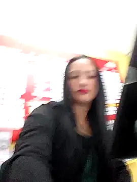 Danaluna online show from November 6, 8:54 pm