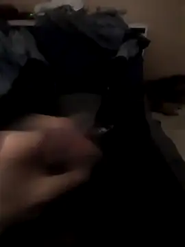 Snapshot of giovanift111 chatting on December 21, 12:23 pm giovanift111 online show from December 21, 12:23 pm