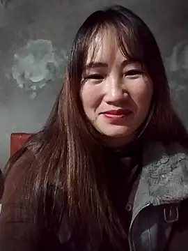 Snapshot of emini-xx chatting on November 28, 11:02 am emini-xx online show from November 28, 11:02 am