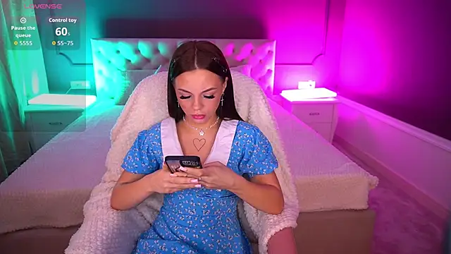 Snapshot of LexxxyJoy chatting on November 26, 7:20 am LexxxyJoy online show from November 26, 7:20 am