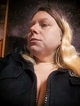 Snapshot of Lana-murr chatting on December 19, 12:01 pm Lana-murr online show from December 19, 12:01 pm