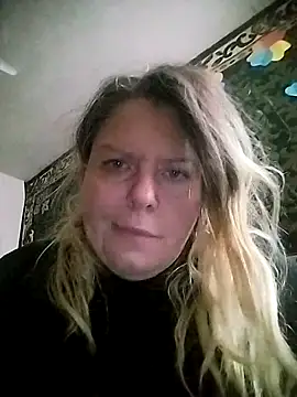 Snapshot of Lana-murr chatting on February 1, 7:51 am Lana-murr online show from February 1, 7:51 am