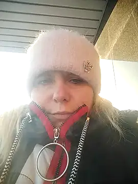 Snapshot of Lana-murr chatting on February 10, 6:39 am Lana-murr online show from February 10, 6:39 am