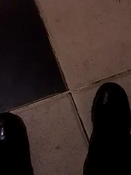 Snapshot of Johnparis505 chatting on October 31, 3:07 am Johnparis505 online show from October 31, 3:07 am