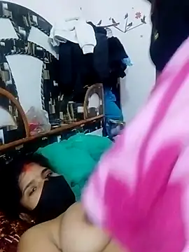 hot couple 000 online show from December 16, 9:36 am