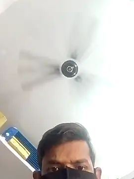 hot couple 000 online show from March 4, 5:19 pm