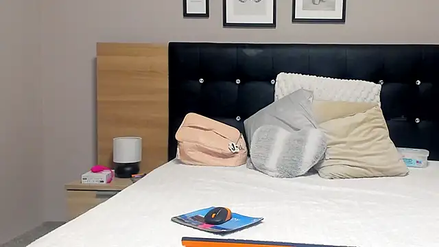 Snapshot of valeryablack chatting on November 28, 7:27 pm valeryablack online show from November 28, 7:27 pm